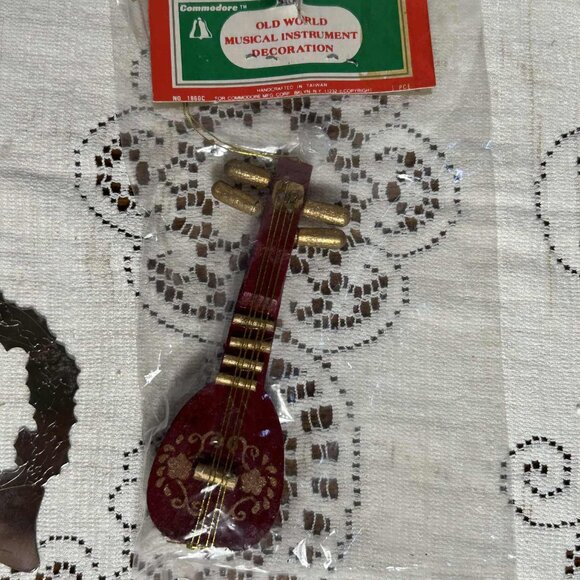 Vintage Commodore Christmas ornaments - Picture 4 of 10